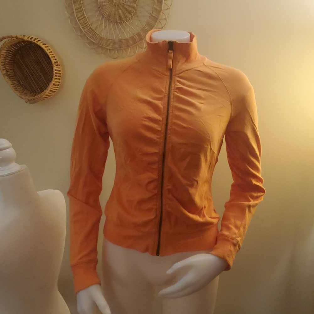 One Step Up Orange Zippy